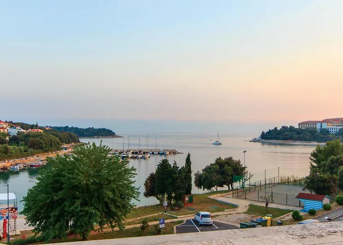 Διαμέρισμα 2 Bedroom Amazing In Πούλα